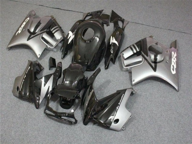 CBR 600 F3 95-98 VollVerkleidungen & Plastik - Schwarz CBR 600 F3 95-98 VollVerkleidungen & Plastik - Schwarz