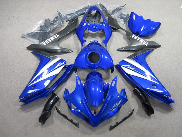 R1 07-08 Verkleidungen - Blau Weiß