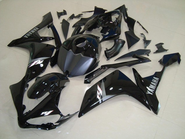 R1 07-08 Verkleidungen - Glänzend Schwarz Weiß R1 07-08 Verkleidungen - Glänzend Schwarz Weiß