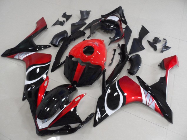 R1 07-08 Verkleidungen - Schwarz rot Glänzend R1 07-08 Verkleidungen - Schwarz rot Glänzend