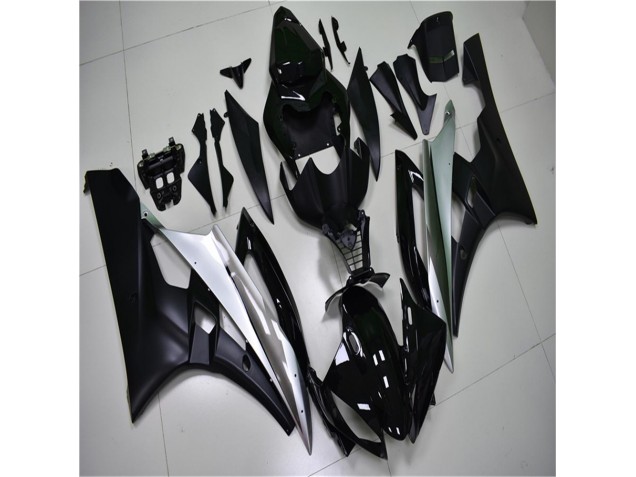 R6 06-07 Verkleidung - Silber Schwarz R6 06-07 Verkleidung - Silber Schwarz