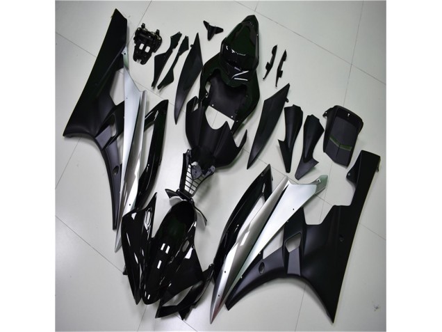 R6 06-07 Verkleidung - Silber Schwarz R6 06-07 Verkleidung - Silber Schwarz